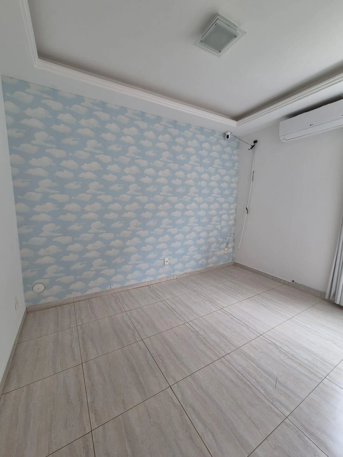 Unfurnished house with 5 bedrooms and integrated kitchen — photo 24