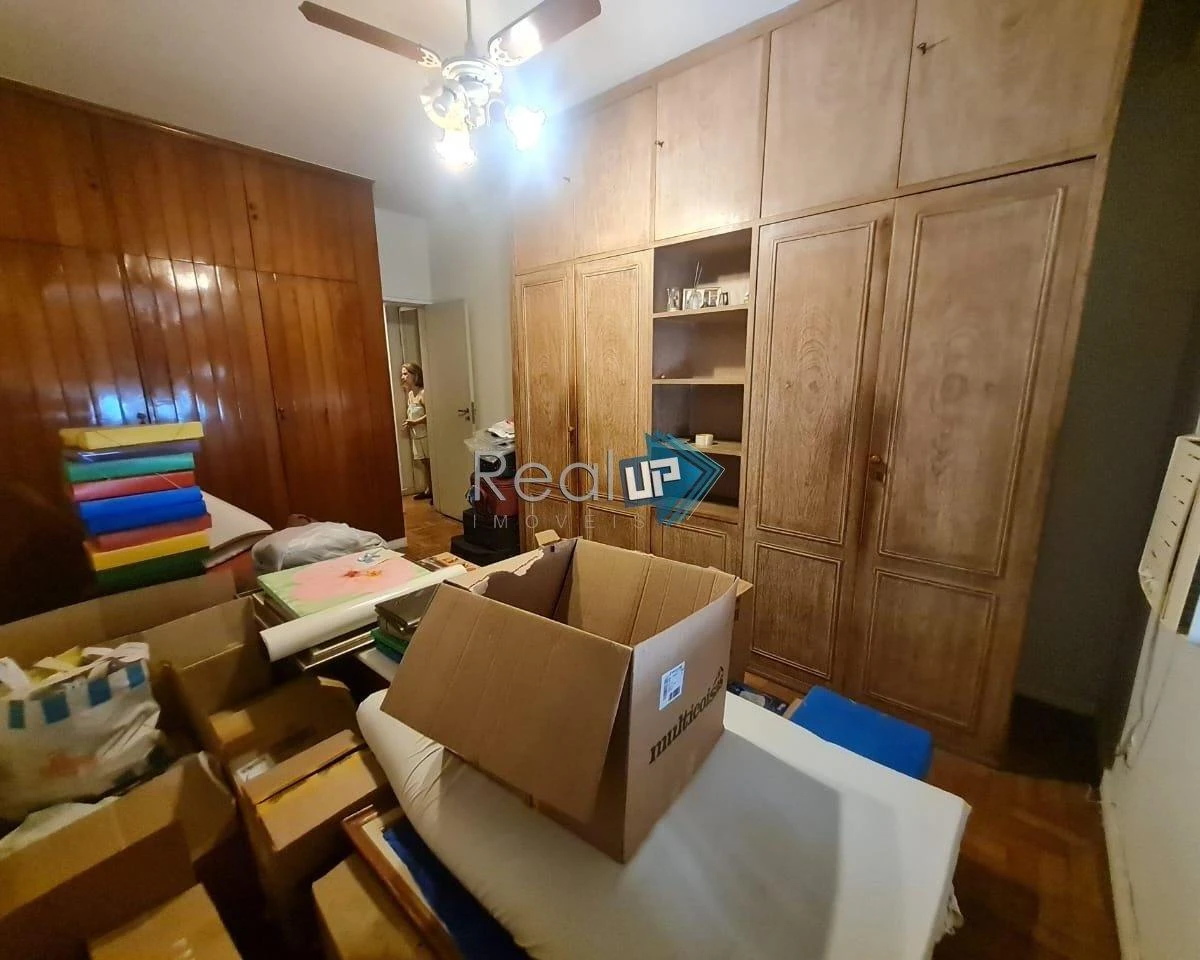 Apartment with 4 bedrooms and 5 bathrooms and 2 parking spaces — photo 26