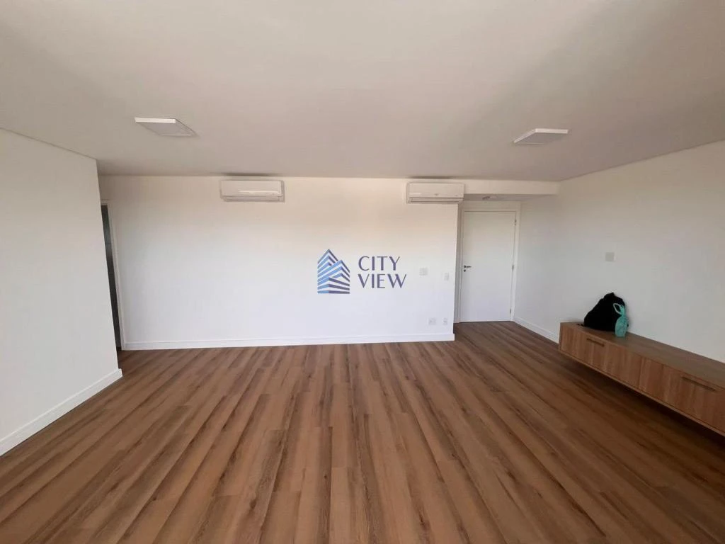 171 m² apartment with 4 bedrooms and 2 parking spots — photo 18