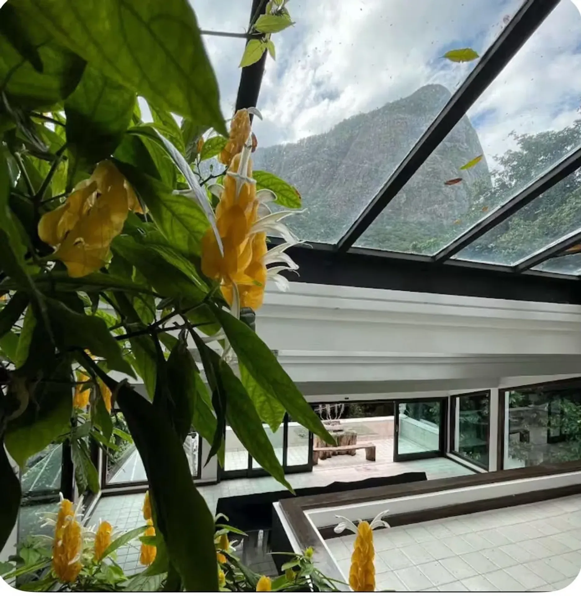 Будинок 840 м² з панорамними вікнами та видом на гори — photo 16