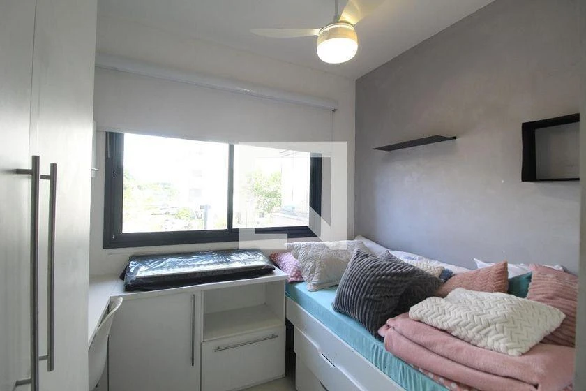 3-bedroom apartment in a building with a gym — photo 27