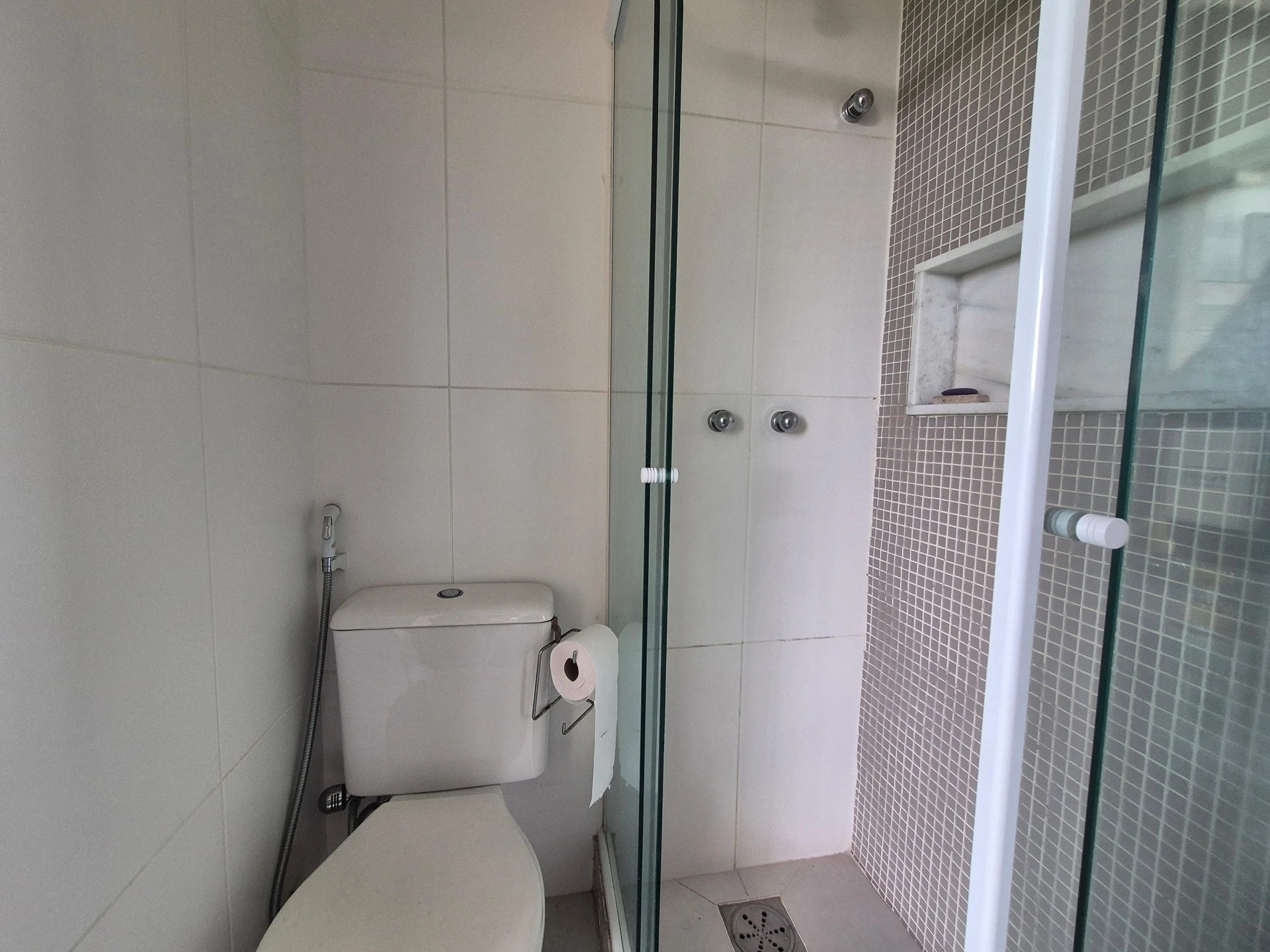 Apartamento de 2 quartos em condomínio com piscina — photo 42