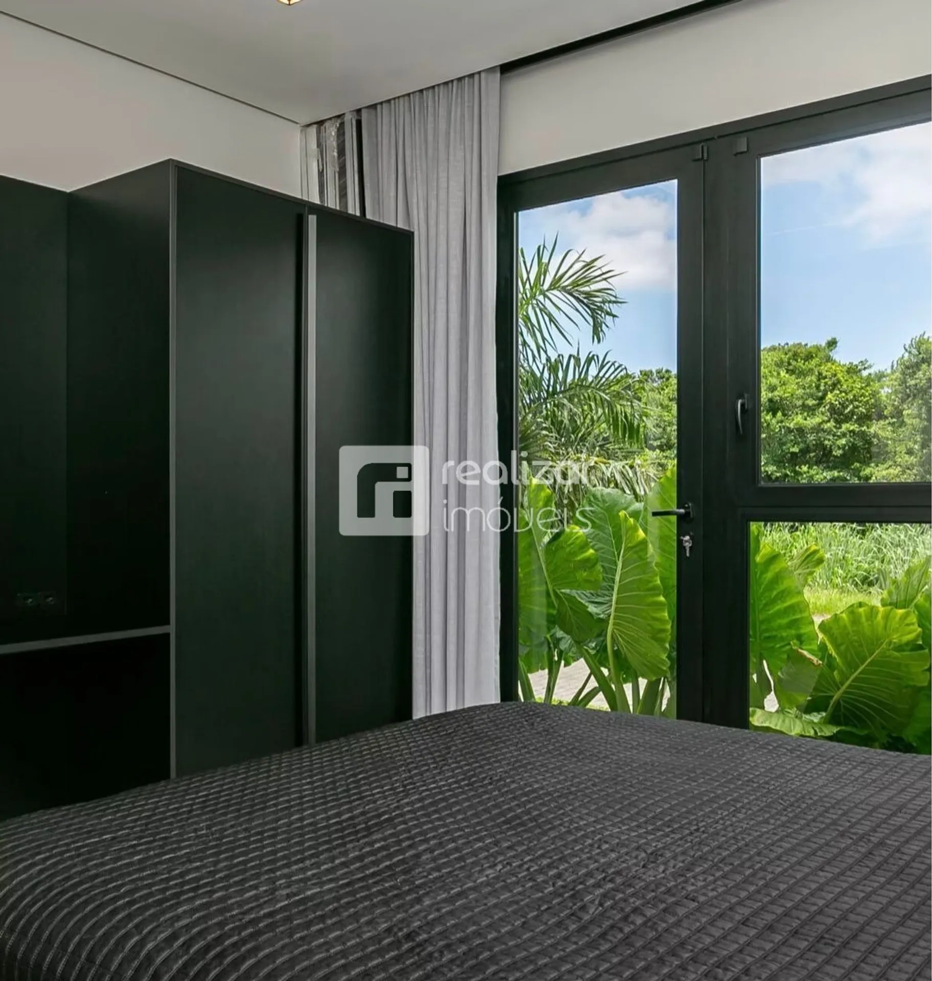 Дом на 5 люксов с приватным садом, 645 м² — photo 8