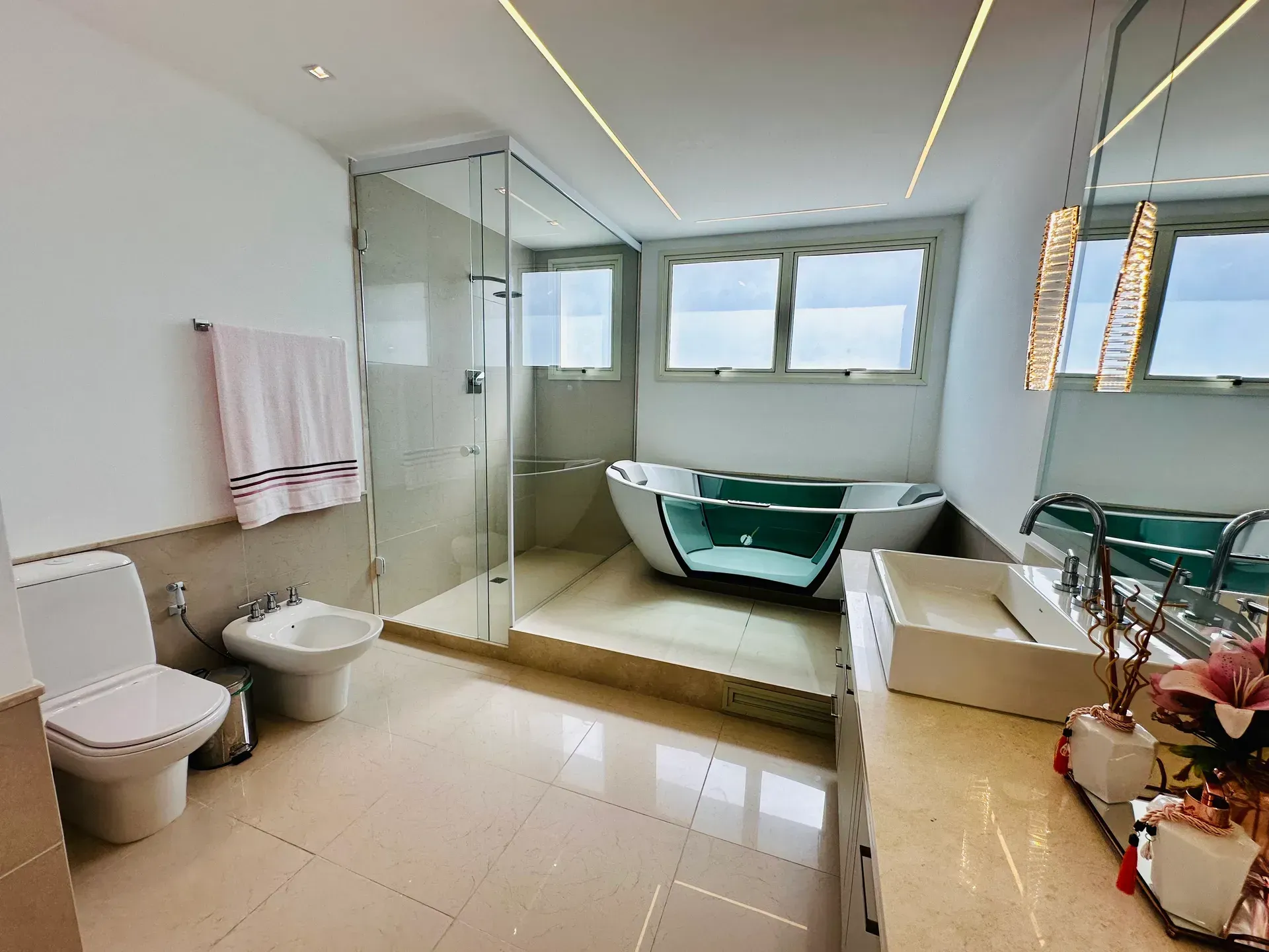 Мебльована дуплекс-квартира з 4 спальнями й 600 м² — photo 45