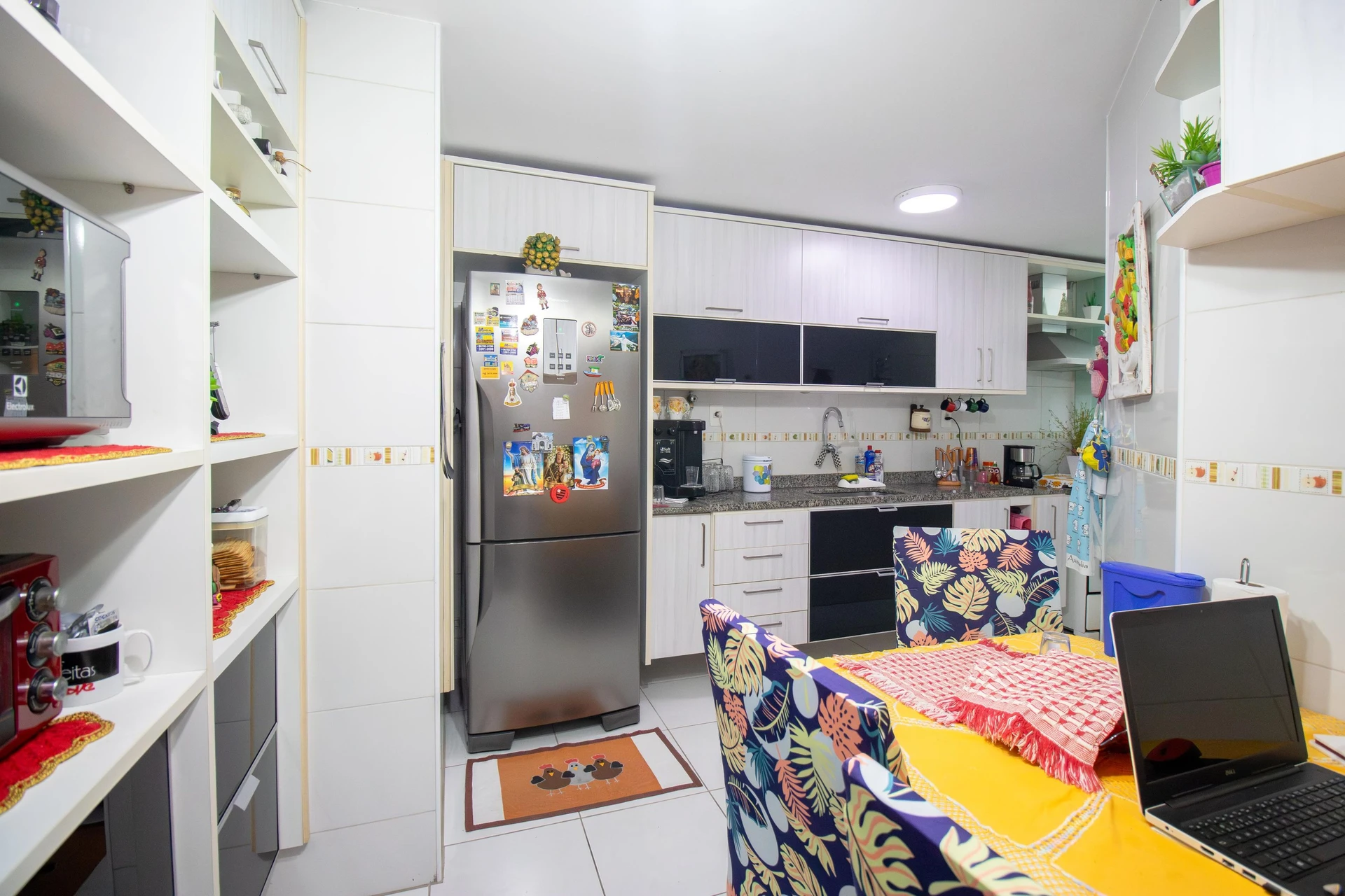 4-bedroom apartment with a balcony and 1 suite — photo 49