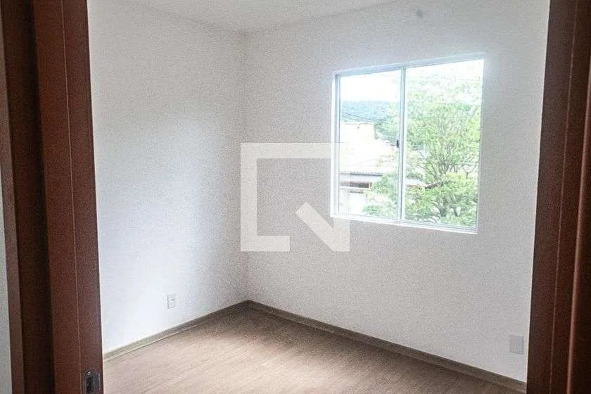 Apartamento de 2 dormitorios con cocina cerrada y cocina a gas — photo 6