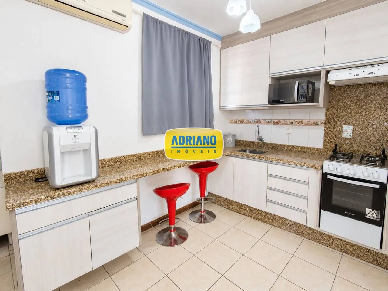 Furnished 1-bedroom apartment with 60 m² and laundry area