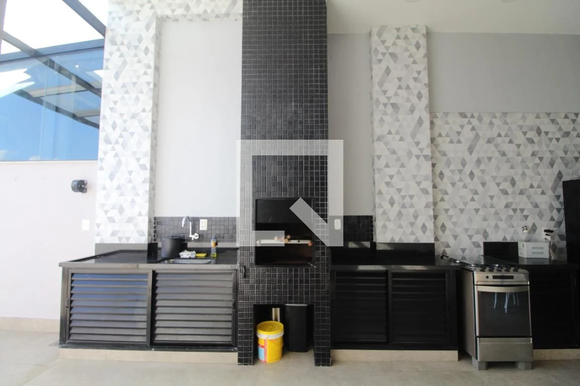 Furnished house with 4 en-suite bedrooms and private garden — photo 33