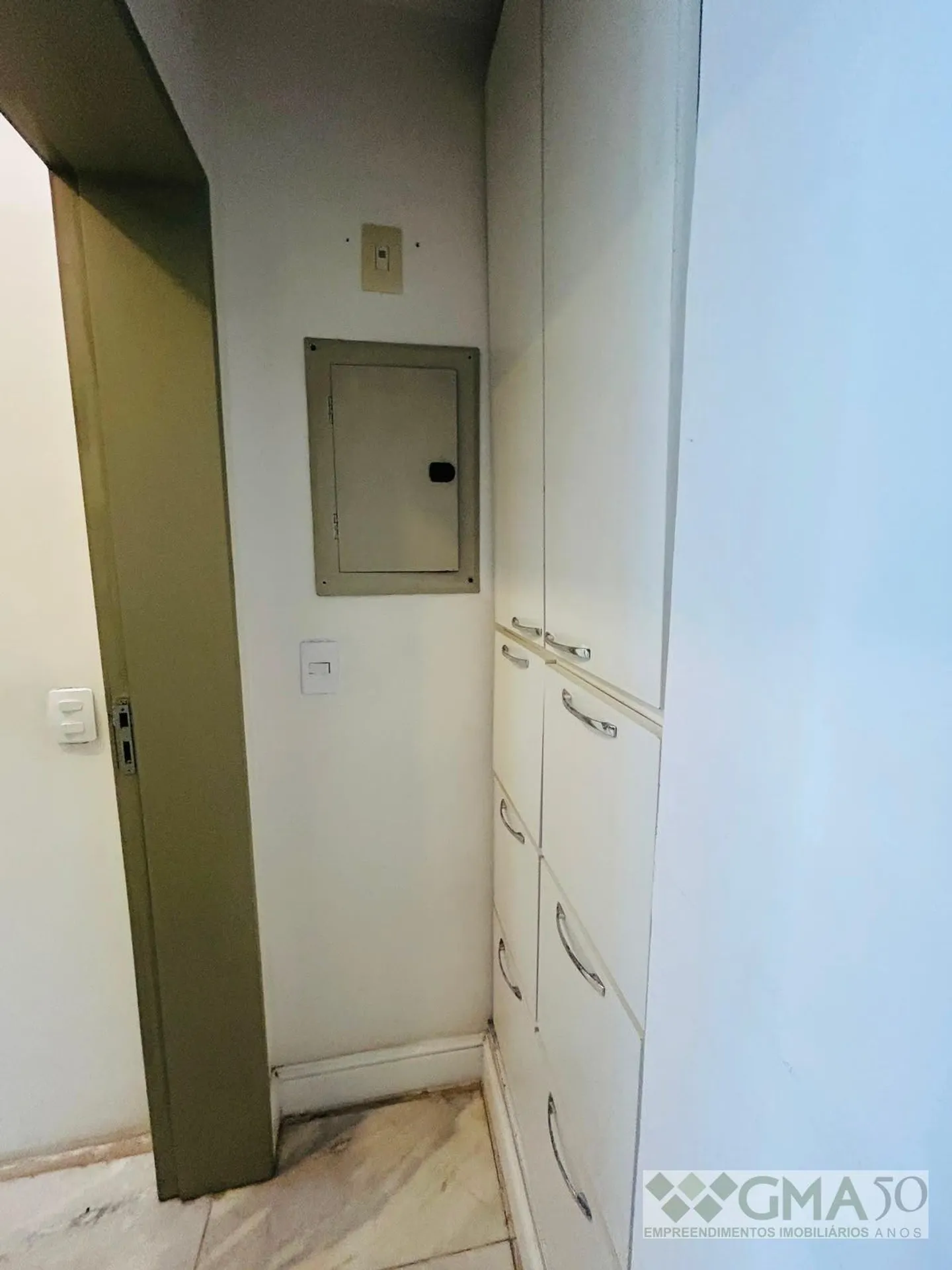 Air-conditioned apartment with 2 bedrooms and 3 bathrooms — photo 25