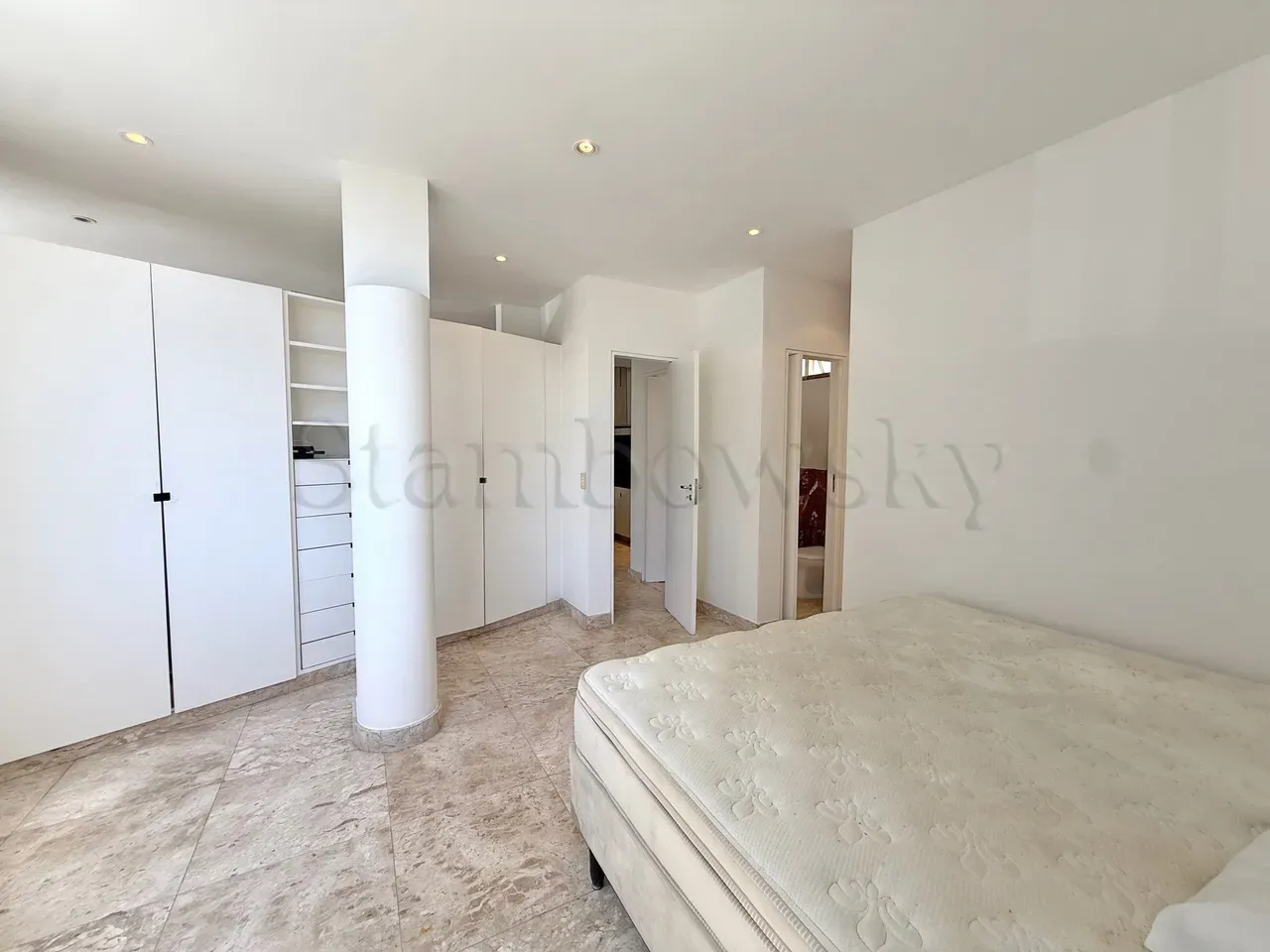 1 quarto e janelas do piso ao teto: apartamento de 55 m² — photo 6