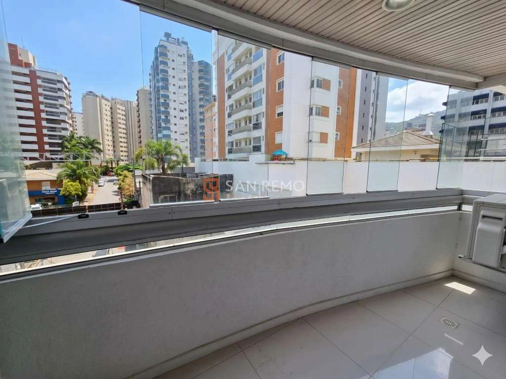 3-bedroom apartment with 1 en-suite and 144 m² — photo 4