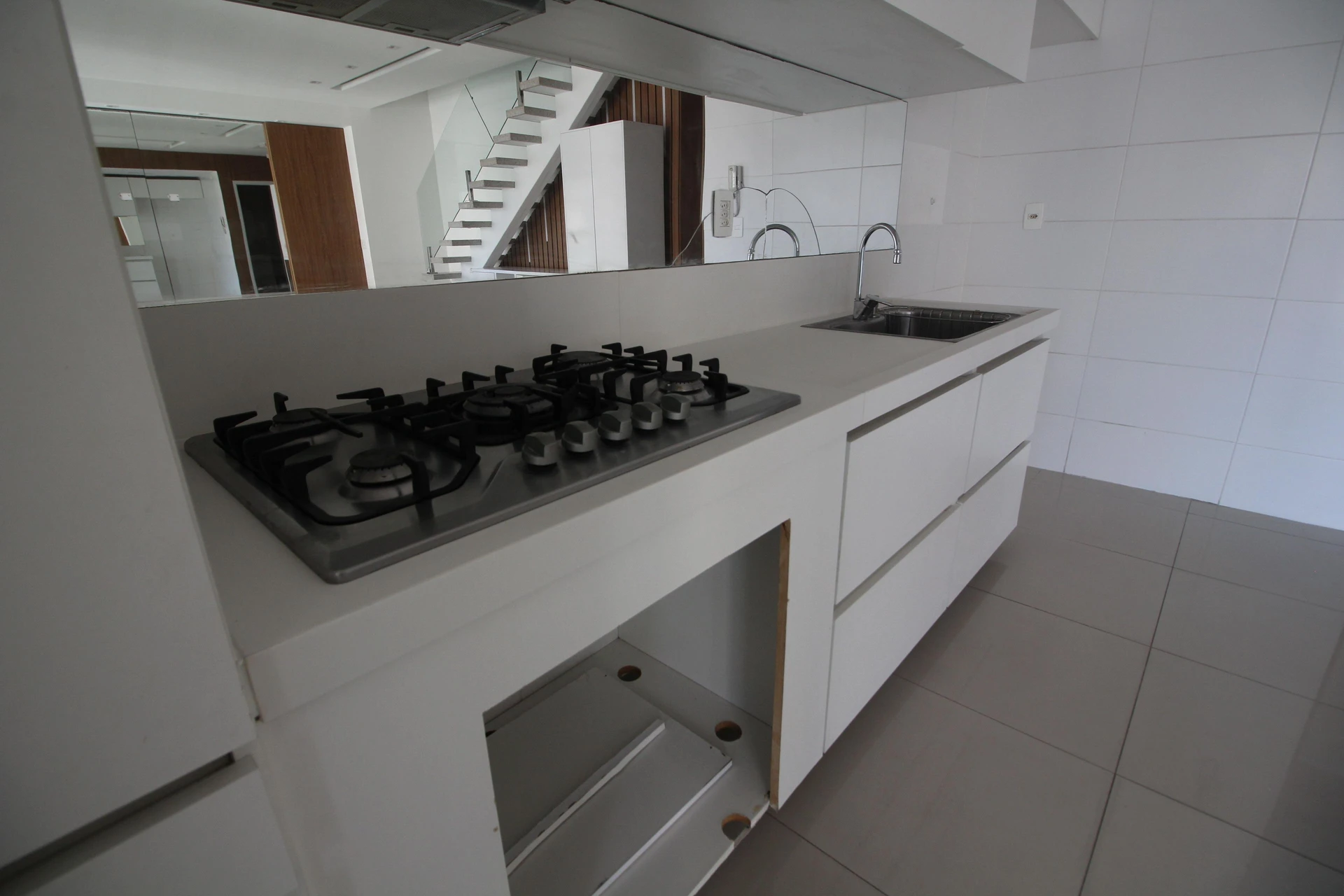 Apartment, 116 m², with a glass-enclosed balcony — photo 26