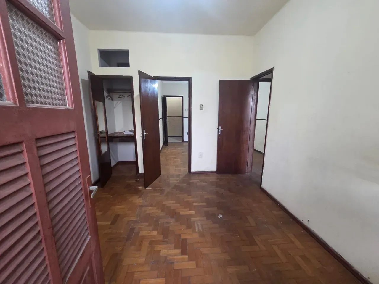 2-bedroom apartment with a separate kitchen — photo 11
