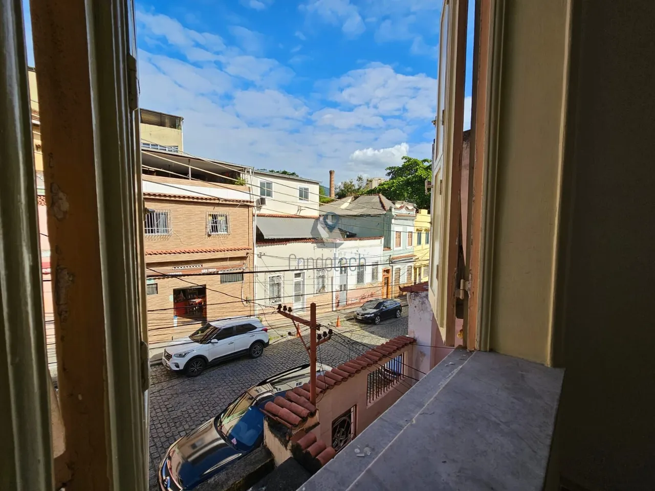 Apartamento de 2 quartos com piso de madeira ou laminado — photo 12