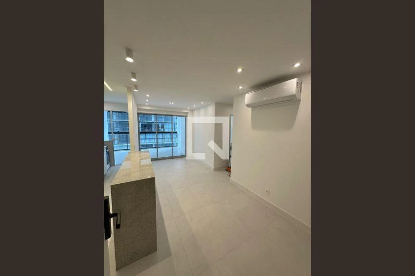 Apartamento de 2 quartos com máquina de lavar — photo 3