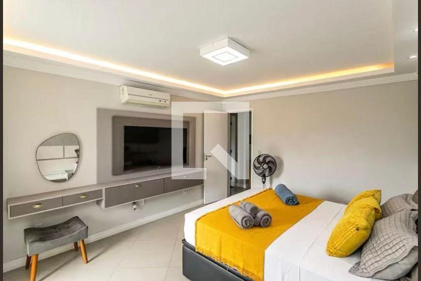 Casa amueblada de 288 m² con 4 suites y piscina — photo 24