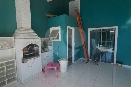 Washing machine in a 2-bedroom house, 198 m² — photo 8