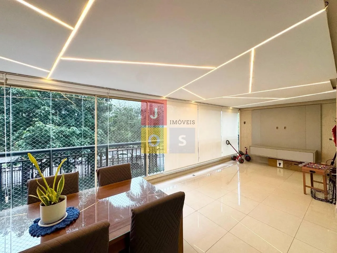 Apartamento mobiliado, 193 m², com janelas do piso ao teto — photo 78