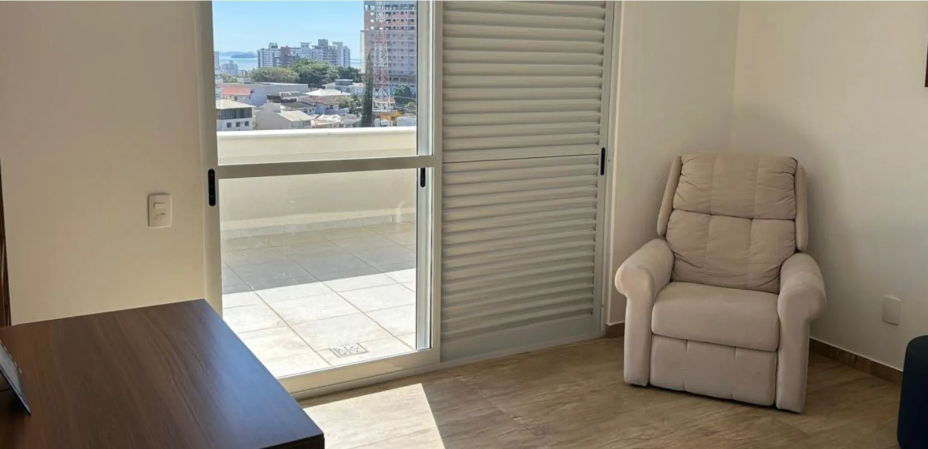 218 m² apartment with a private BBQ and a water view — photo 13