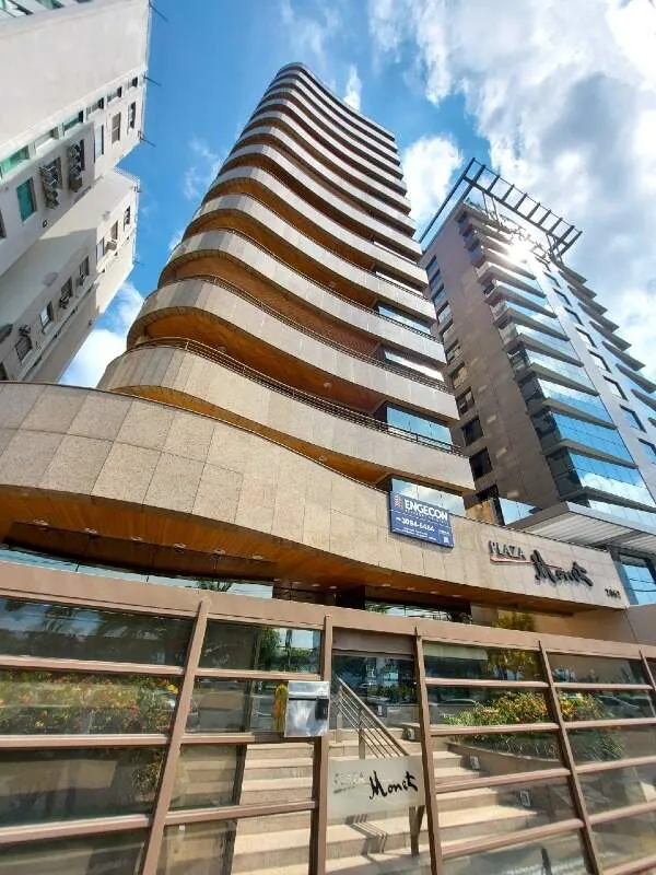 Квартира 300 м² с 2 спальнями-сьютами на 10 этаже — photo 20