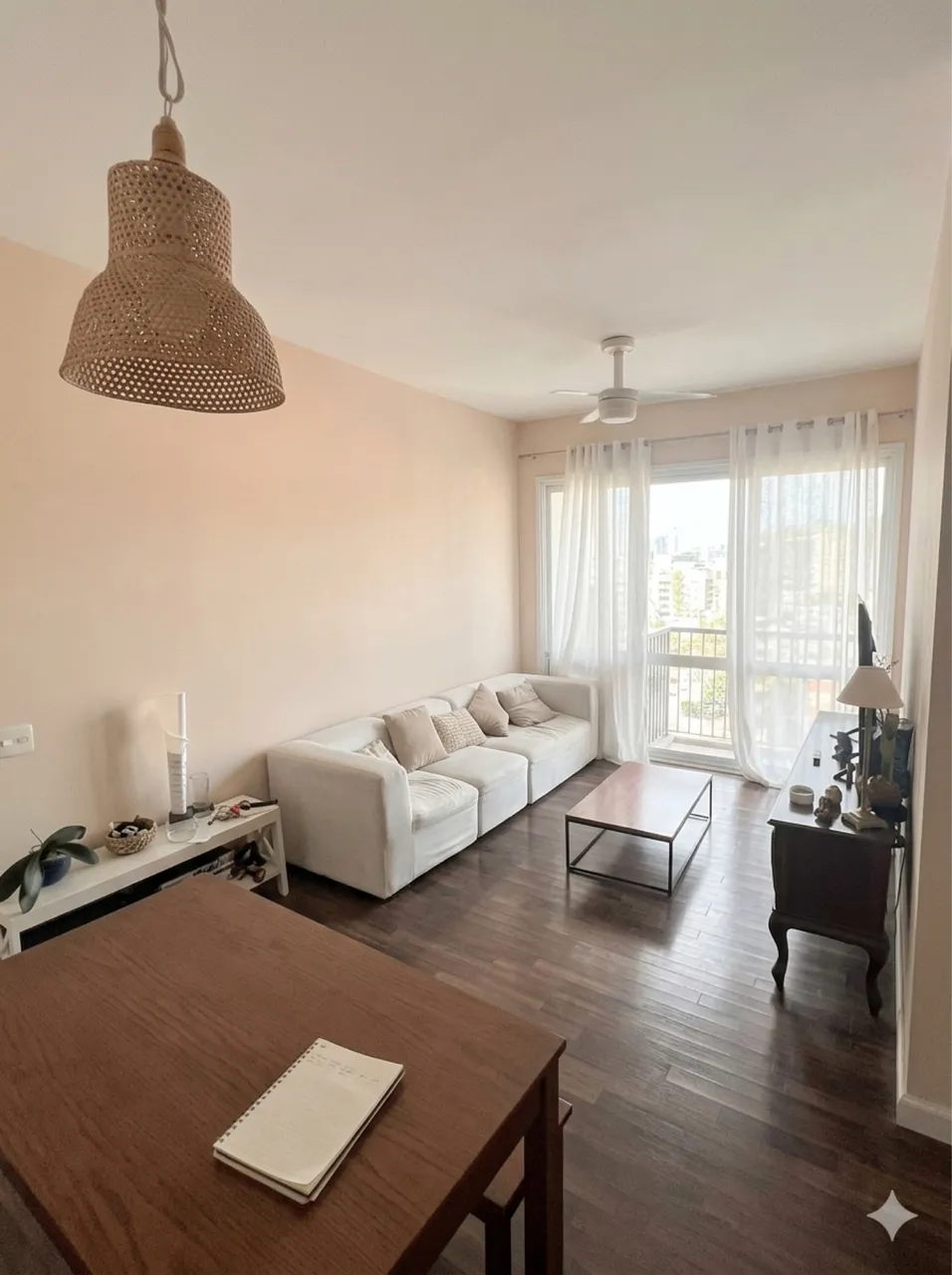 3-bedroom apartment with 3 bathrooms and a balcony — photo 10