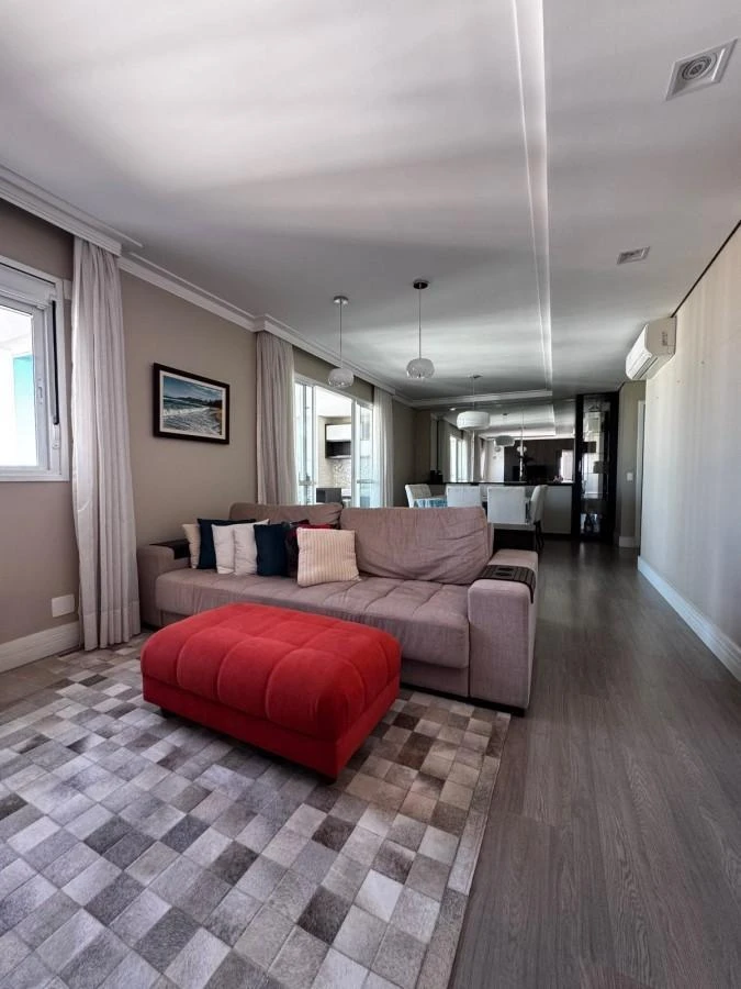 Furnished apartment with a desk area and 3 bedrooms