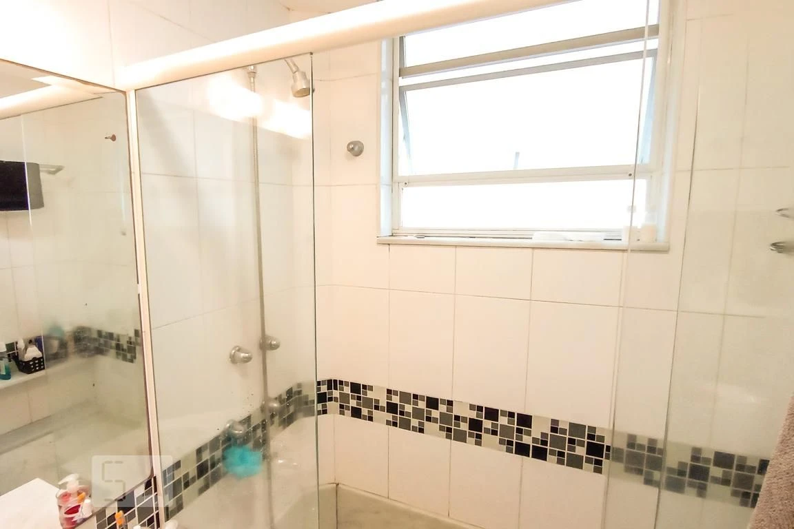 Furnished apartment with 2 bedrooms and 1 parking space — photo 28