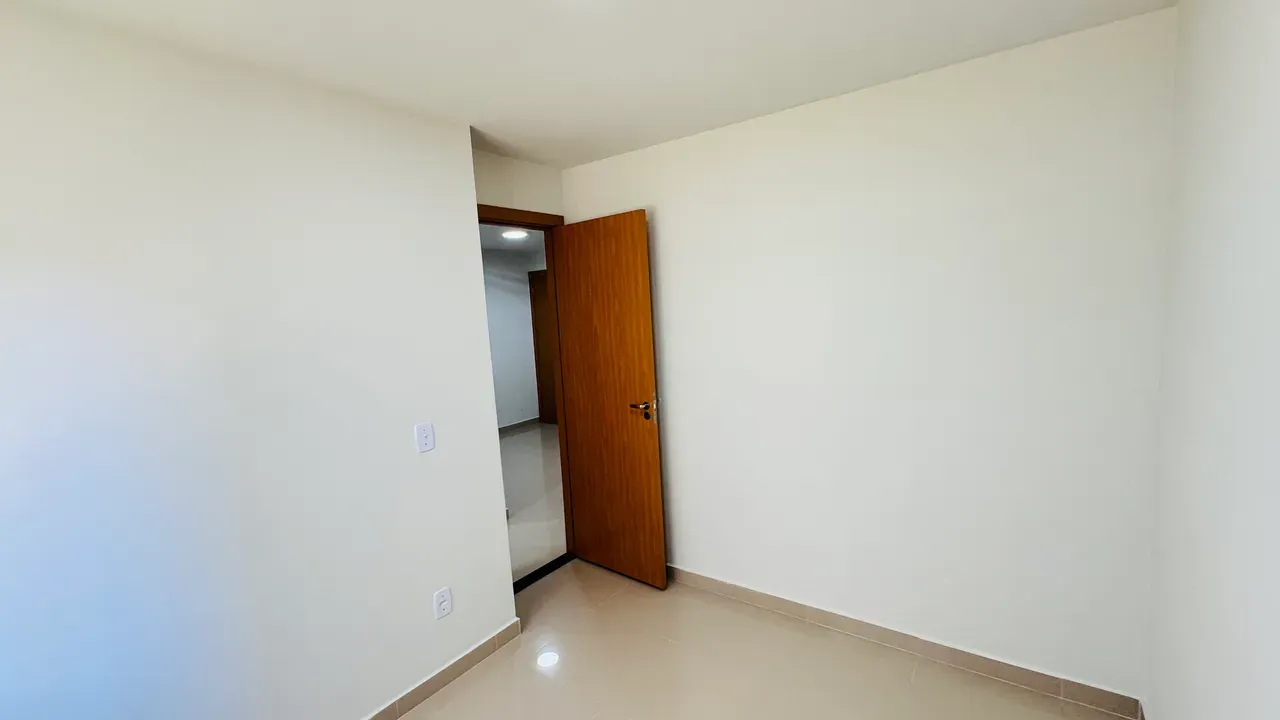 2-bedroom apartment in a building with a gym — photo 5