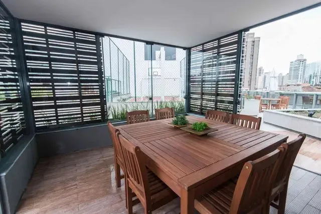 Furnished 1-bedroom apartment with an open-plan kitchen — photo 28