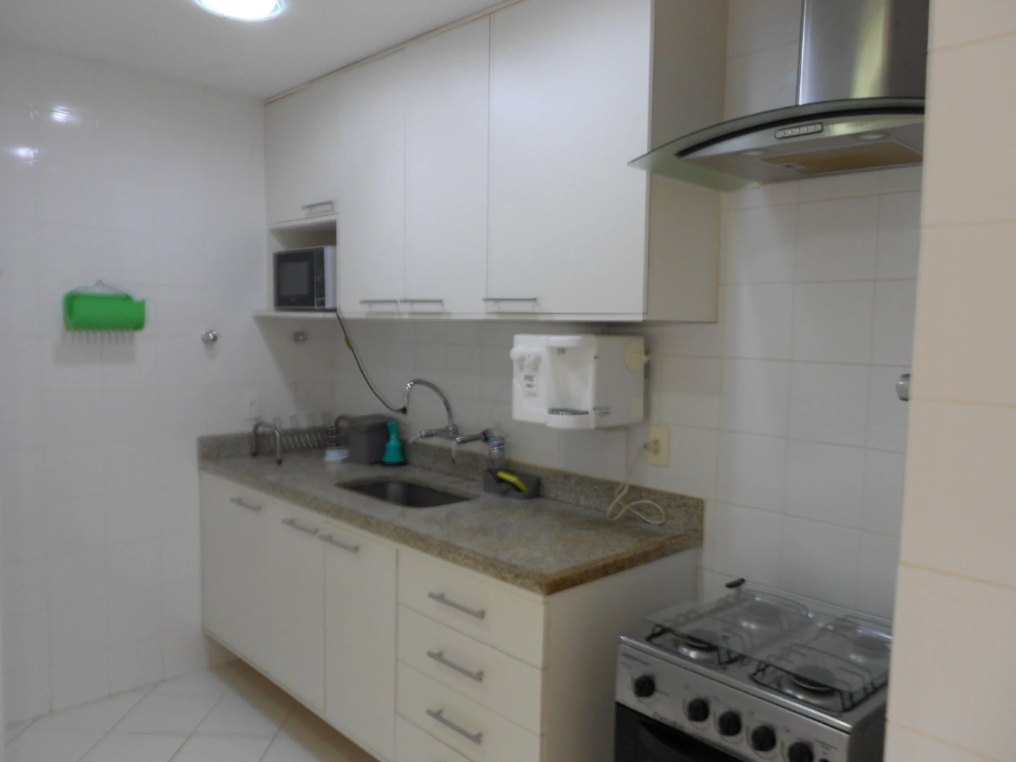 Furnished 3-bedroom apartment with balcony — photo 5