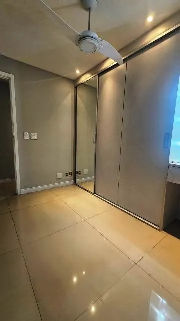 Unfurnished apartment with 3 bedrooms and 3 bathrooms — photo 6