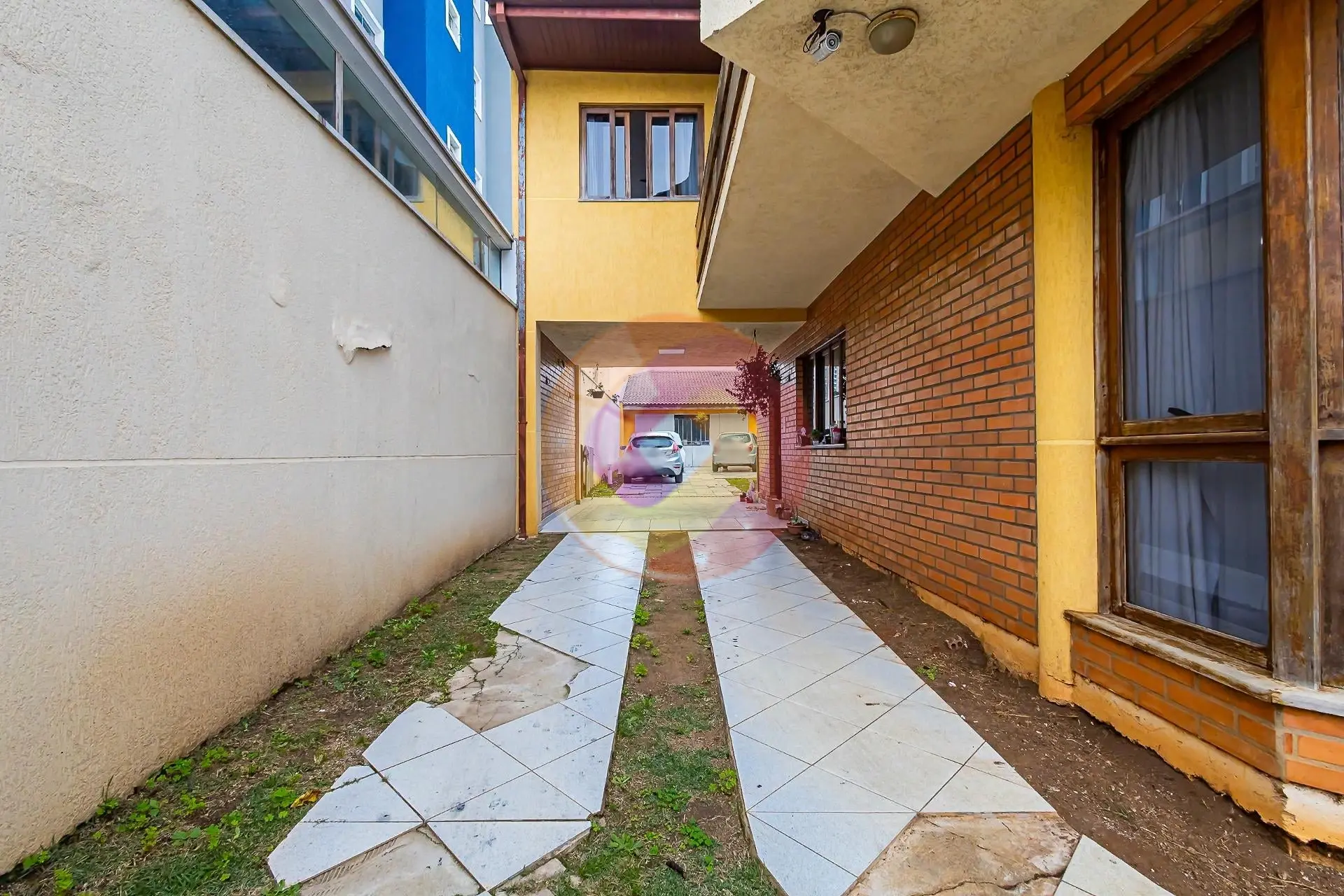 3-bedroom house with a washing machine in Curitiba — photo 29