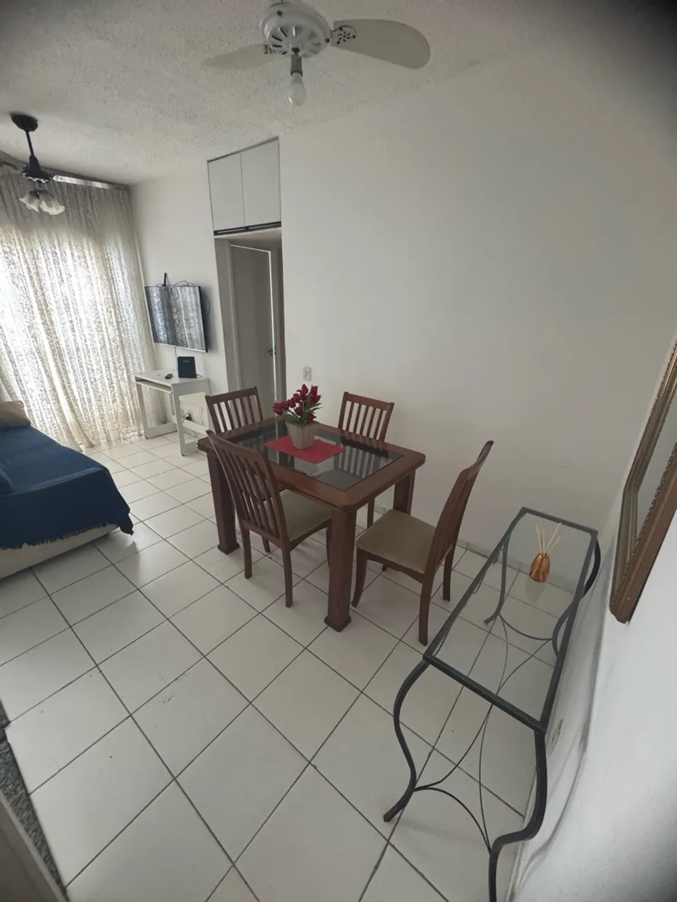 2-bedroom apartment in a building with a gym — photo 5