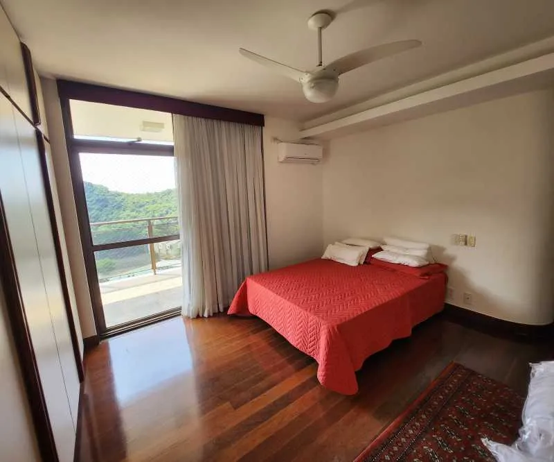 Apartment, 270 m², with a water view — photo 8
