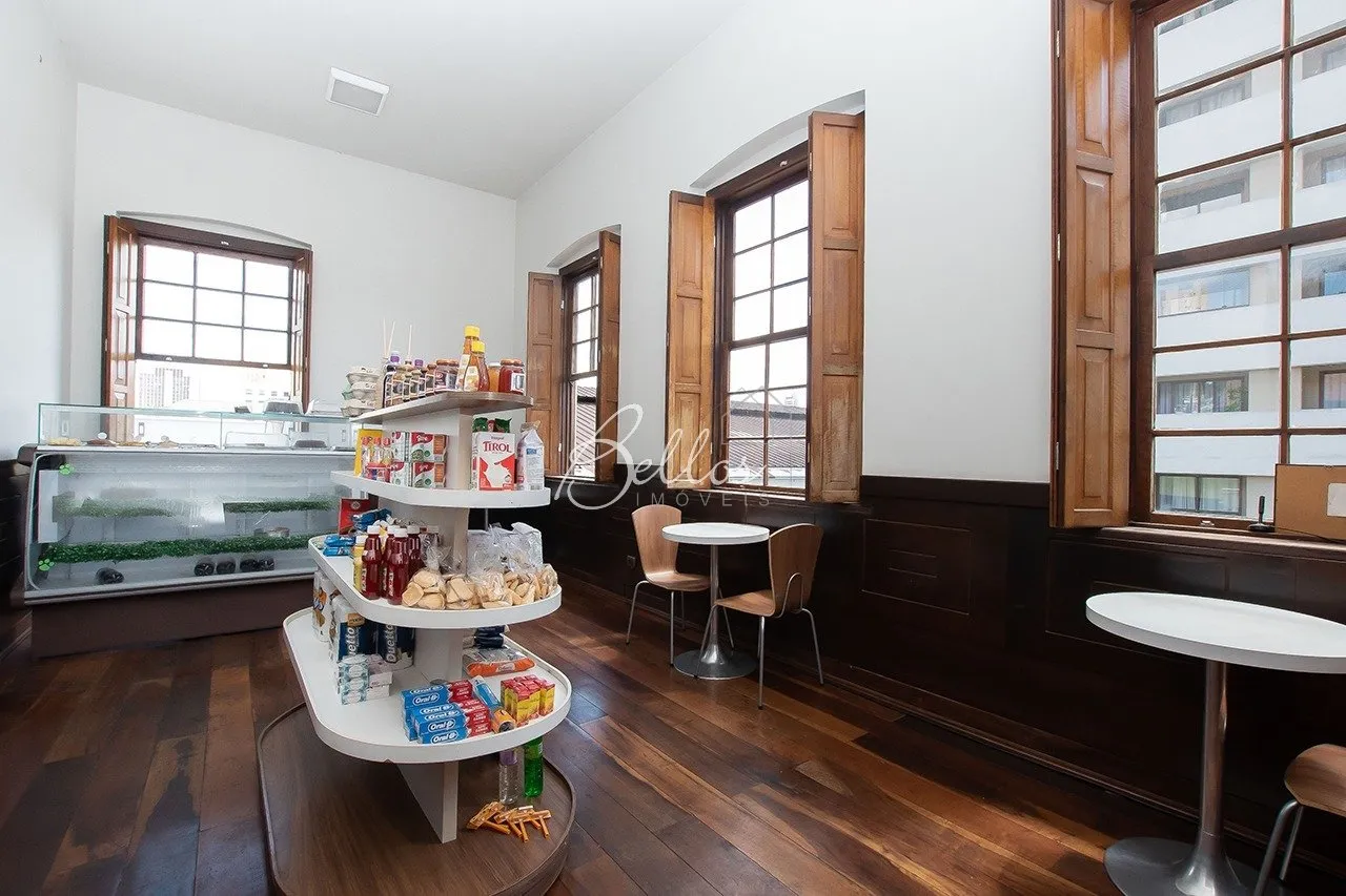1-bedroom apartment with 68 m² and parking space — photo 28