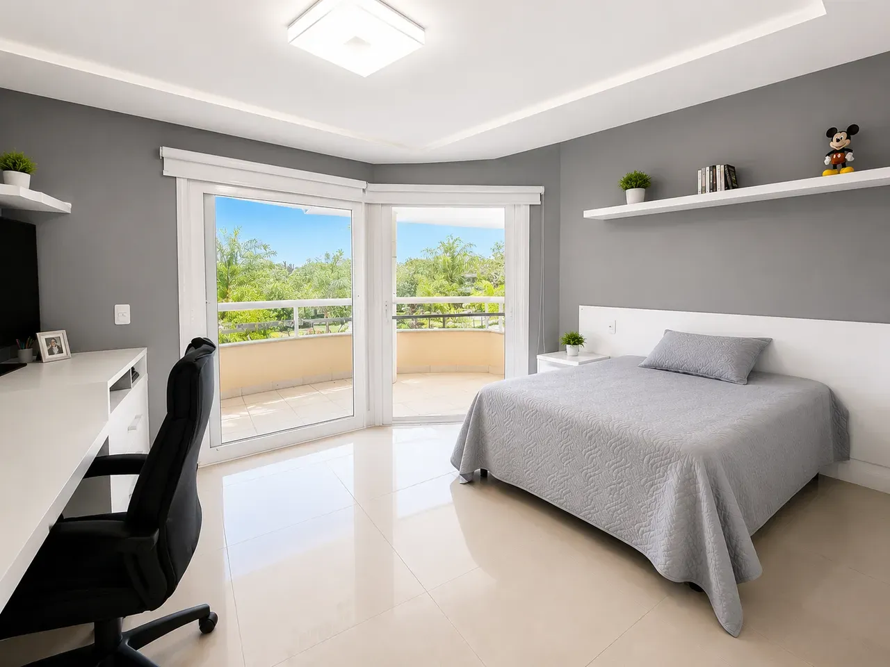 Furnished house with 4 bedrooms and 4 bathrooms — photo 2
