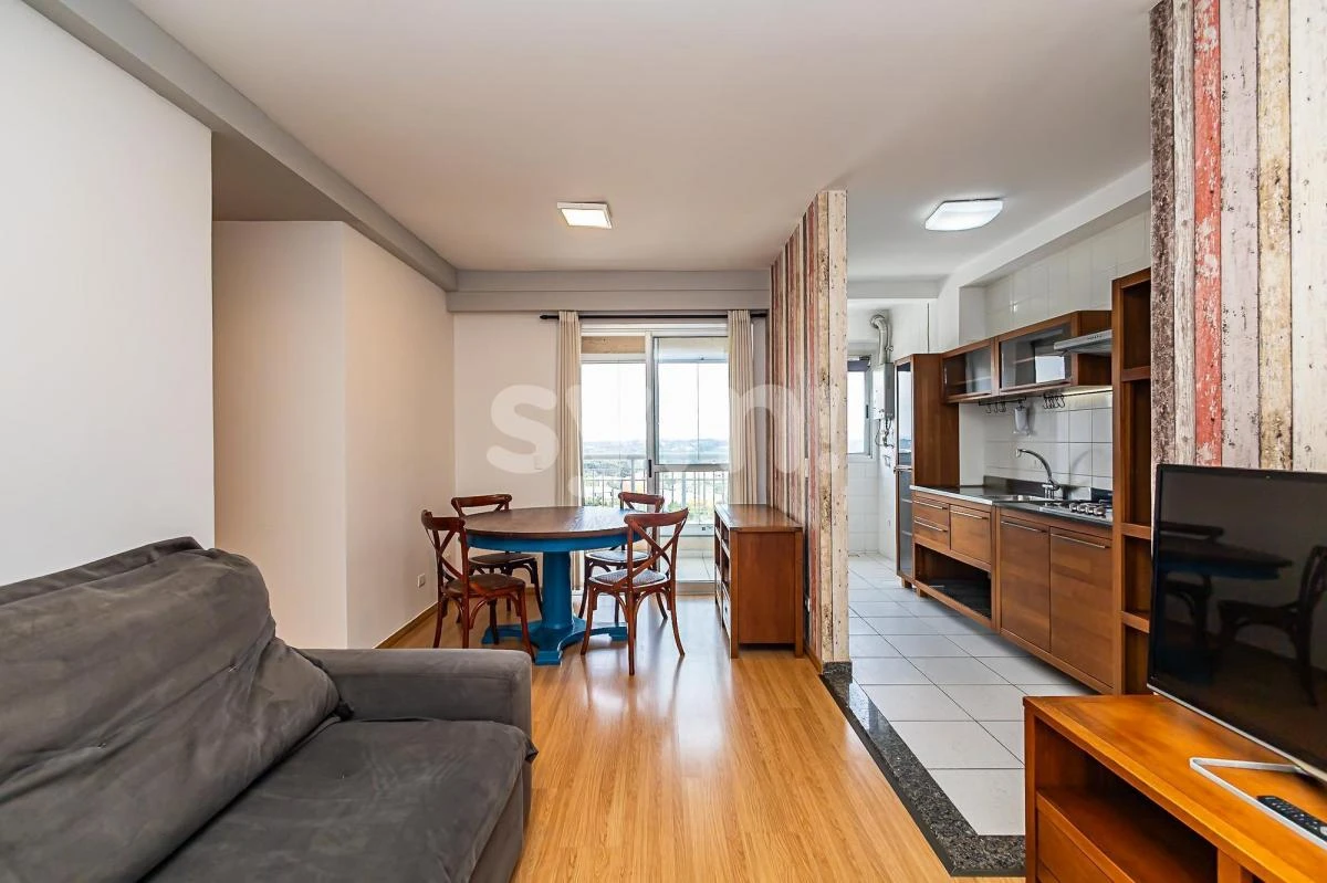 Balcony with a grill in a 3-bedroom apartment, 71 m² — photo 16