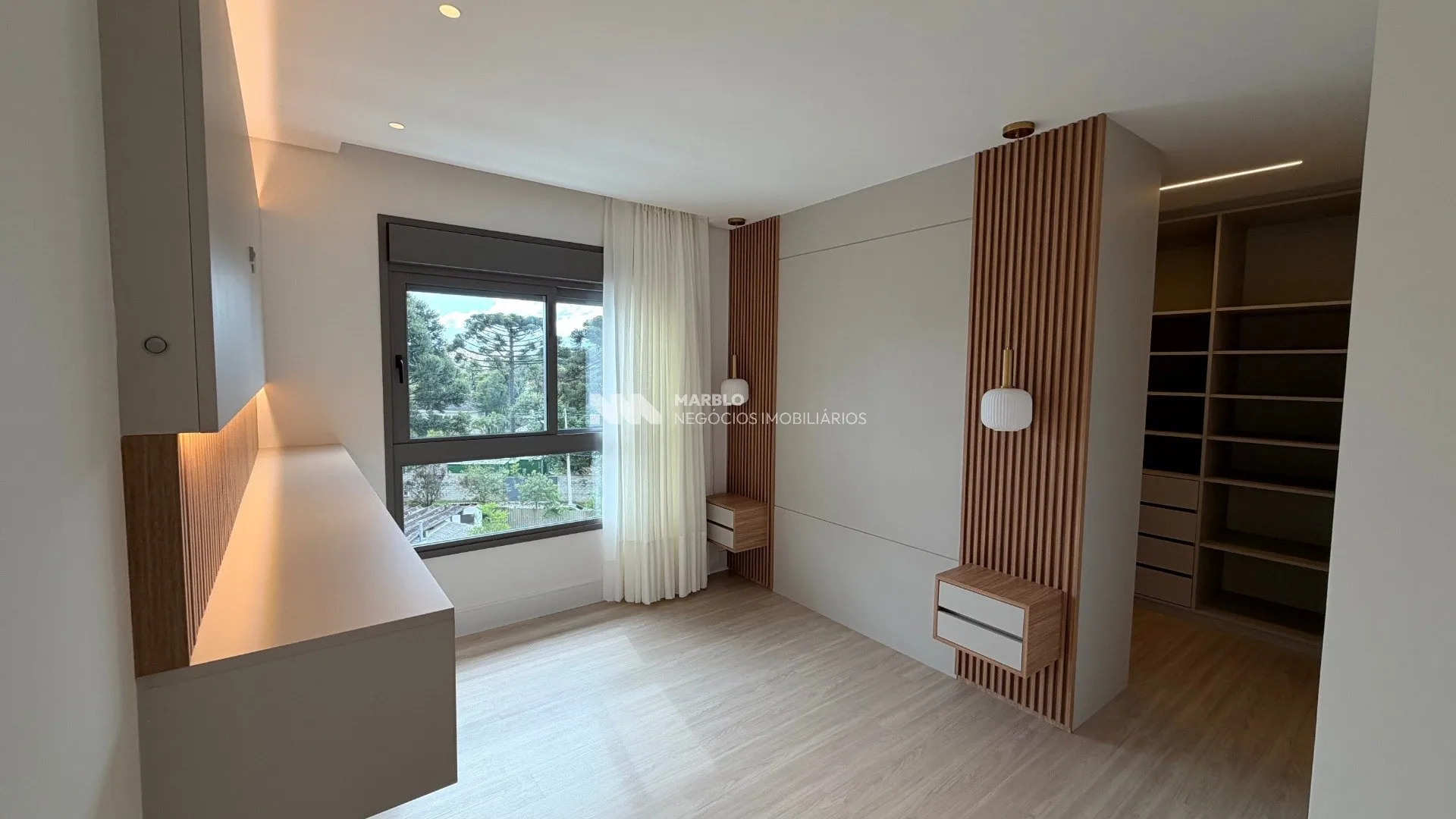 Apartment on the 5th floor with floor-to-ceiling windows — photo 21