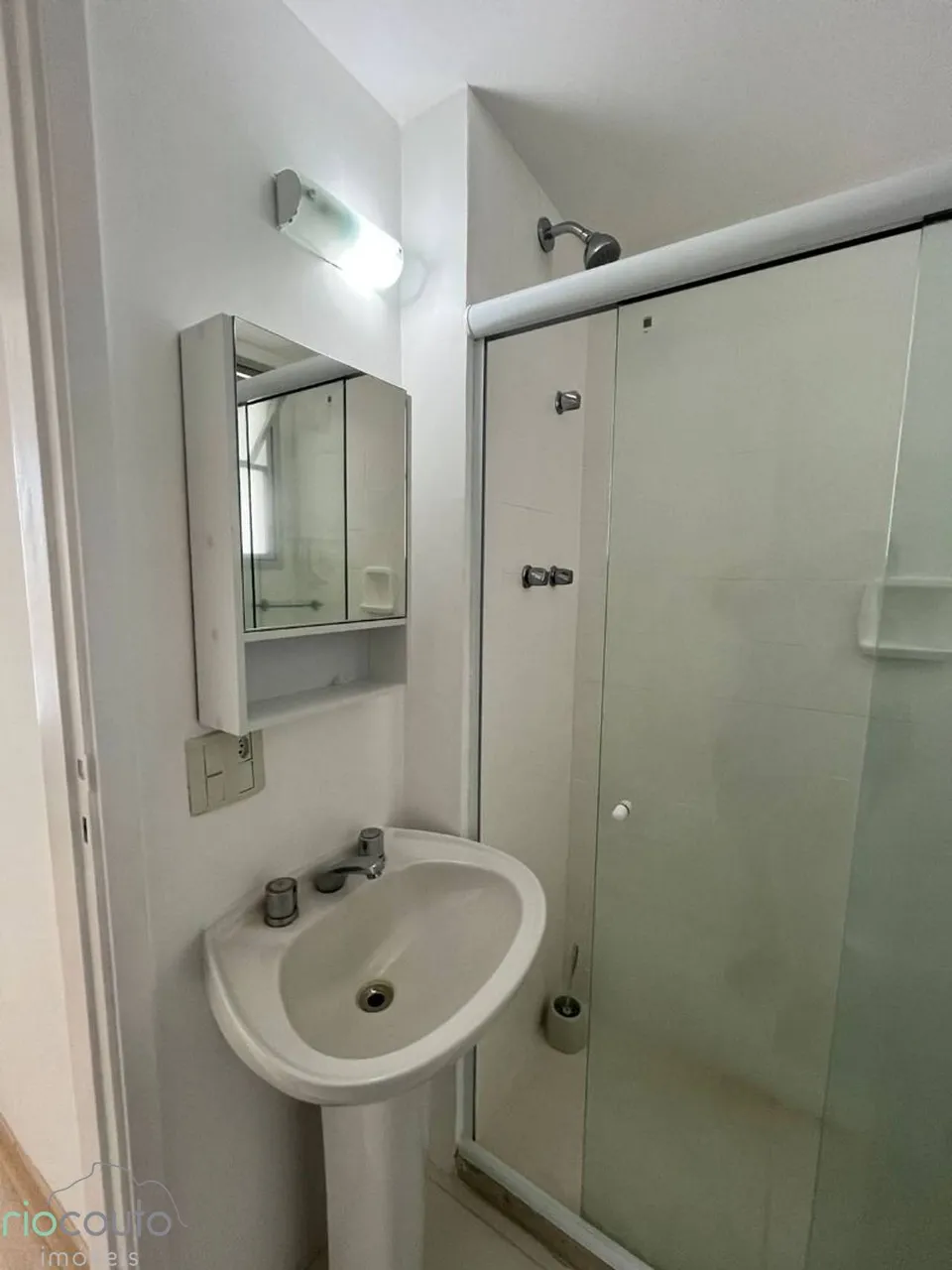 Apartamento com 1 dormitório e varanda com 2 banheiros — photo 10