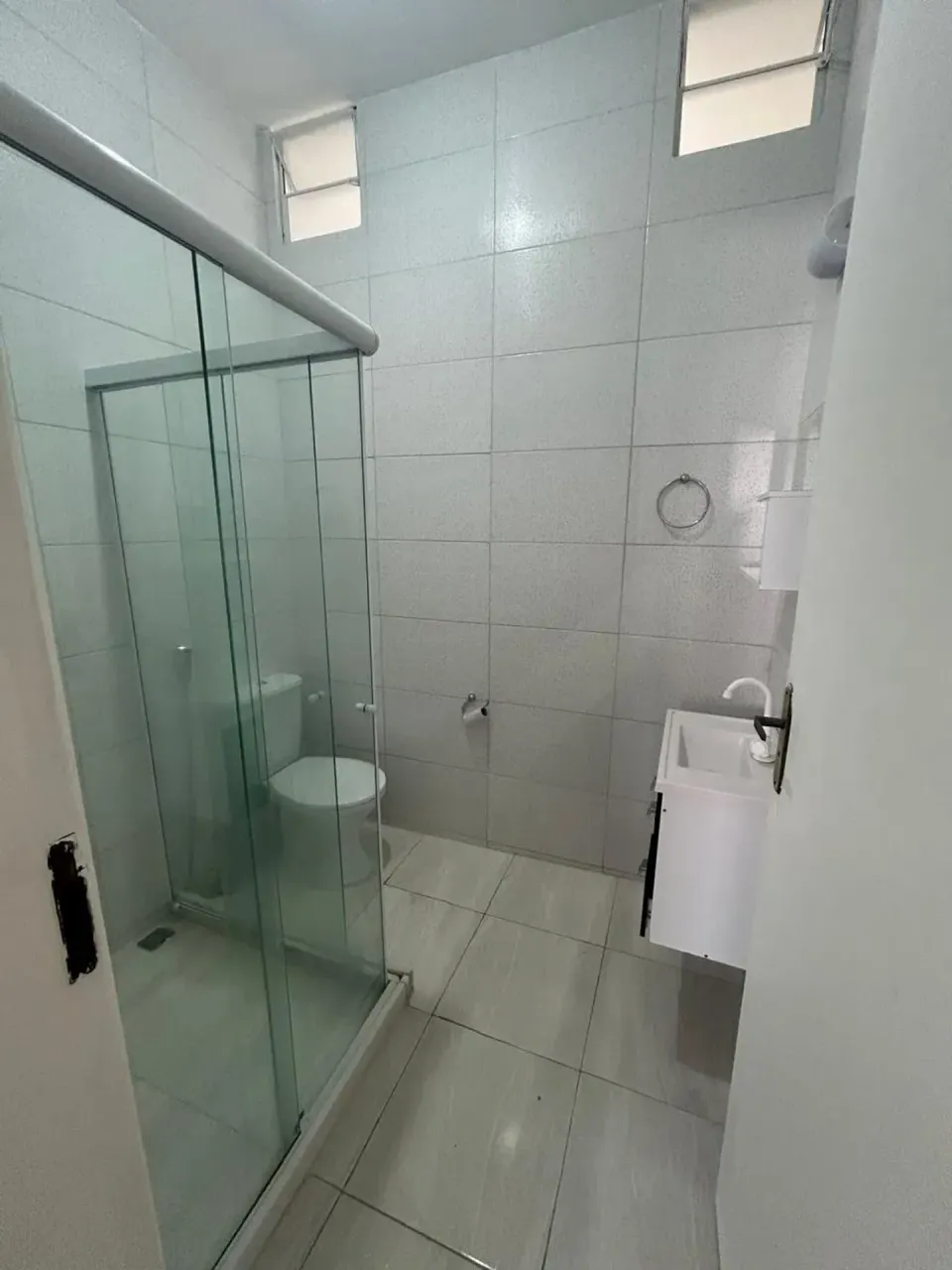 Unfurnished apartment with 2 bedrooms and 1 parking space — photo 8