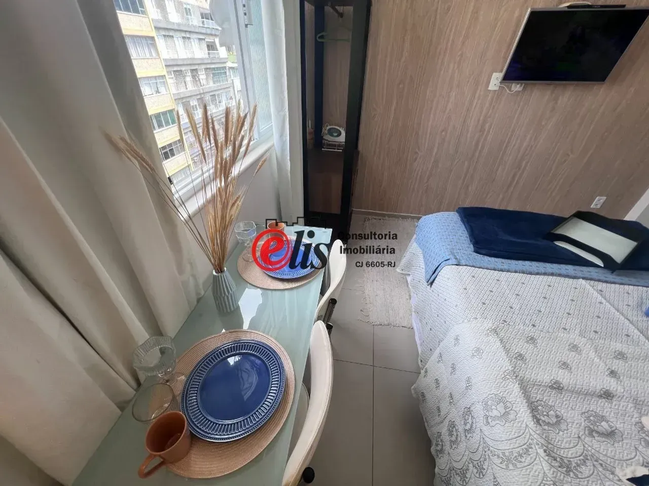 Furnished 1-bedroom apartment with compact kitchenette — photo 28