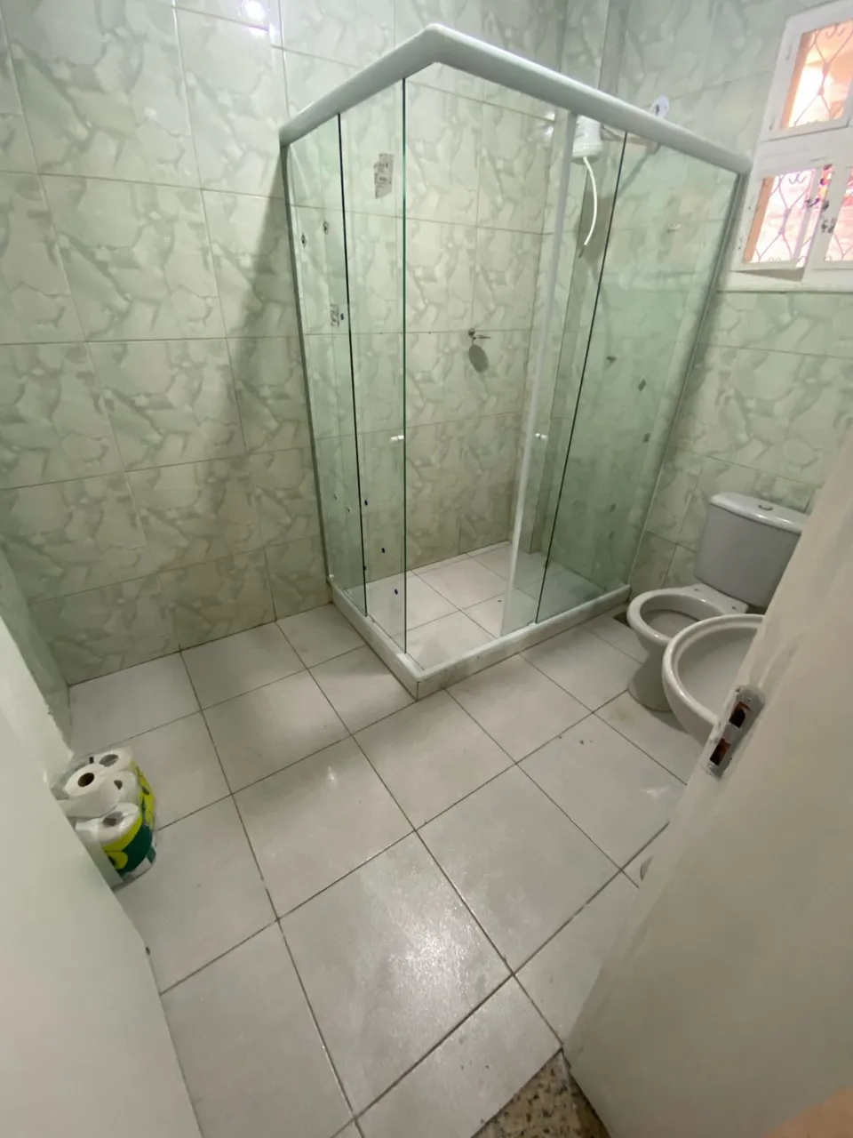House with 2 bedrooms and 1 parking spot, enclosed kitchen — photo 4