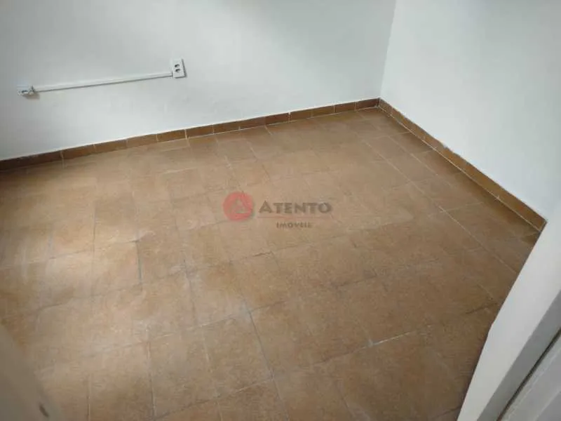 144 m² house with 3 bedrooms and a laundry area — photo 27