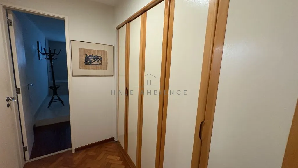 4-bedroom apartment with 4 bathrooms and 350 m² — photo 14