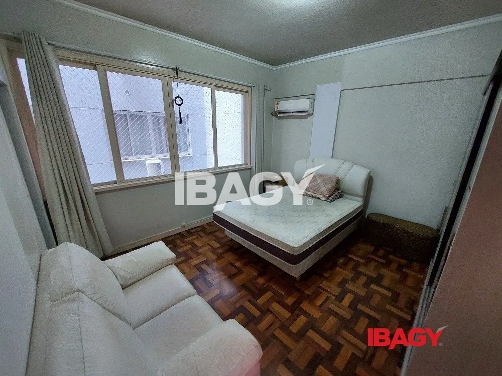 1-bedroom apartment with built-in TV unit and 55 m² — photo 10