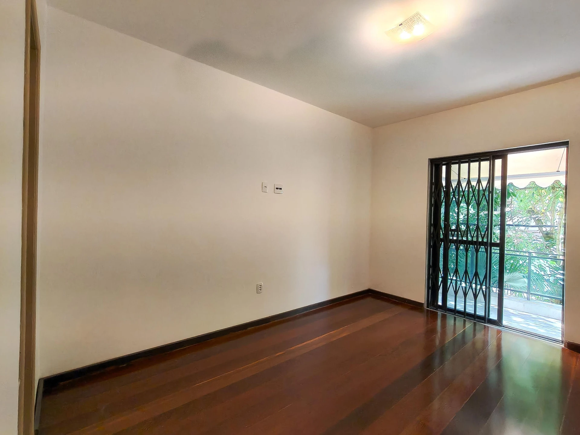 House for rent with 5 bedrooms and 8 bathrooms — photo 21