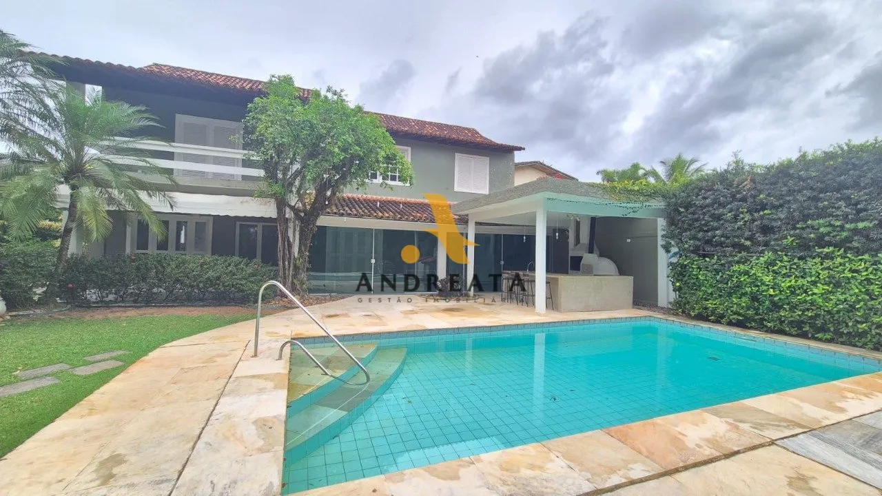 Unfurnished house with 5 bedrooms and 647 m² balcony — photo 2