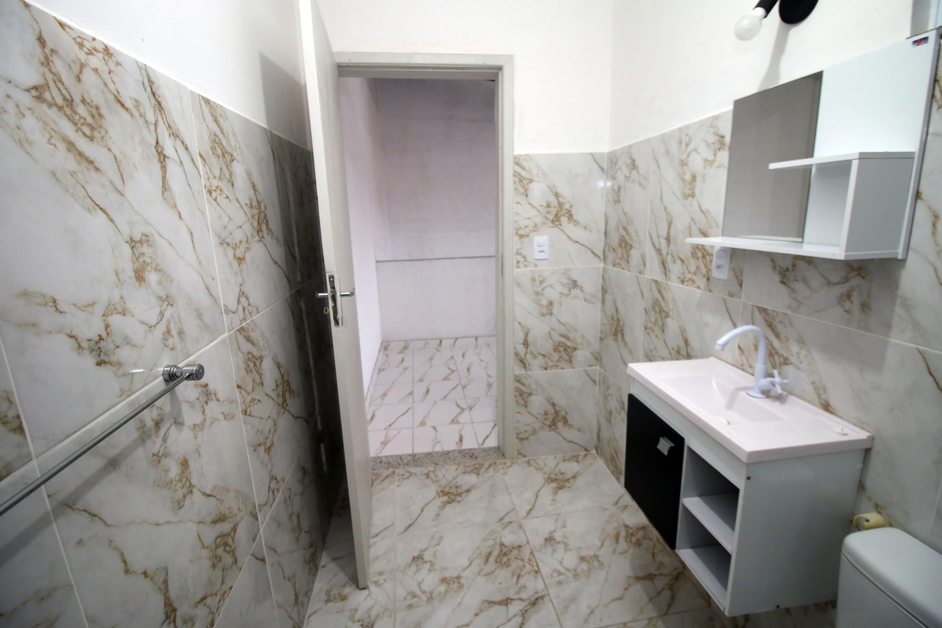 Casa sem mobília com 2 quartos e quintal privativo — photo 16