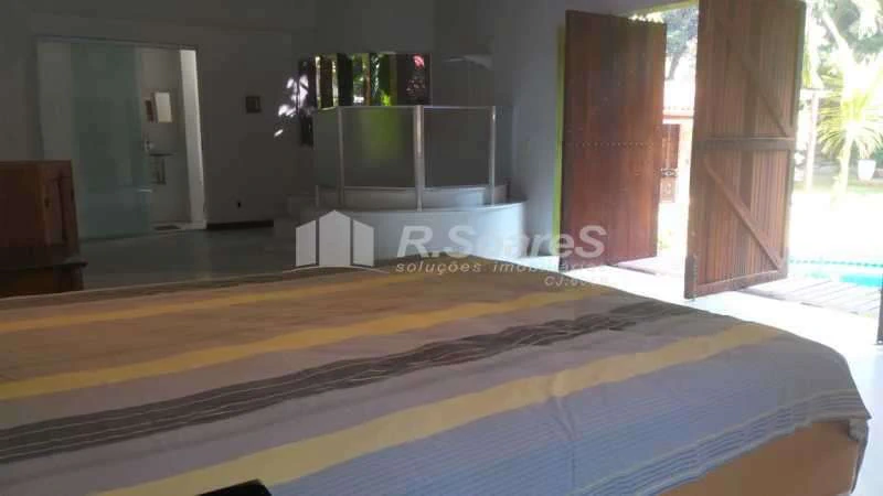 House with 7 bedrooms and a built-in grill balcony — photo 13