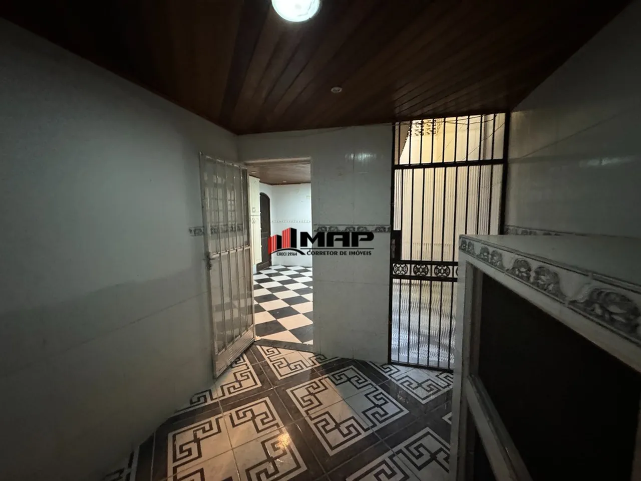 Two-bedroom two-bathroom townhouse-style house — photo 10